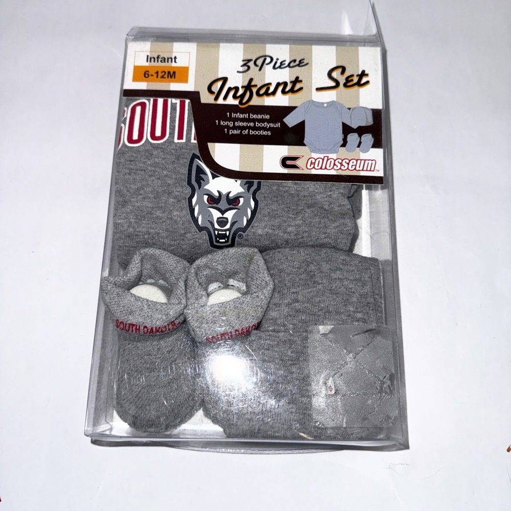 3 Piece Infant Set Beanie Bodysuit Booties SD Coyotes USD By Colosseum VTG